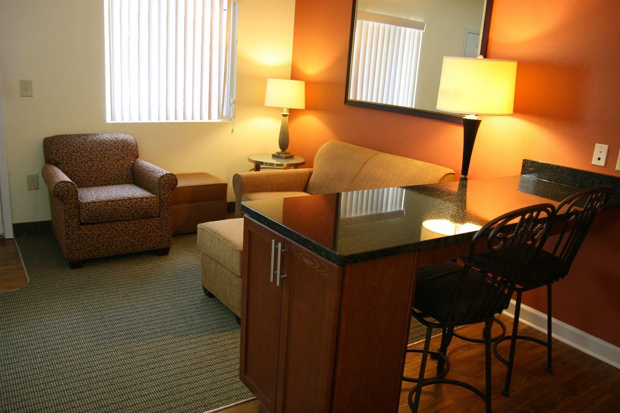 Affordable Suites - Fayetteville/Fort Bragg מראה חיצוני תמונה